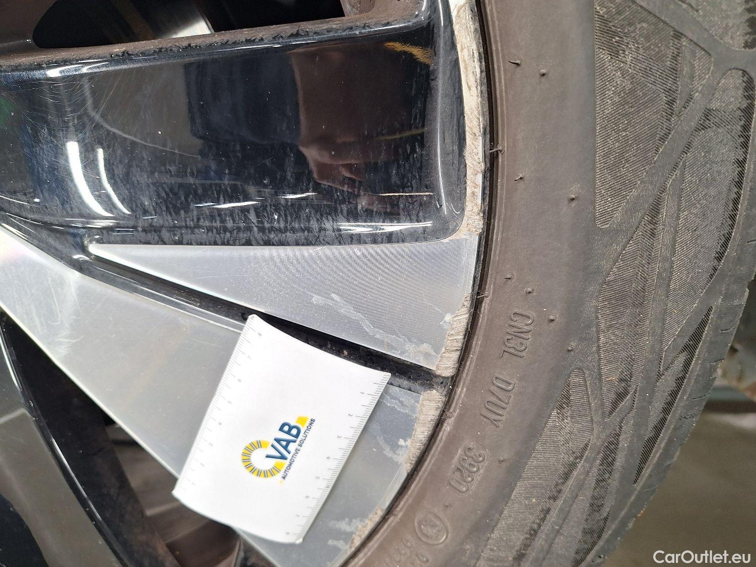  Volvo  XC 40 Volvo, XC40 '17, Volvo XC40 T5 Recharge Geartronic Inscription Expr #9