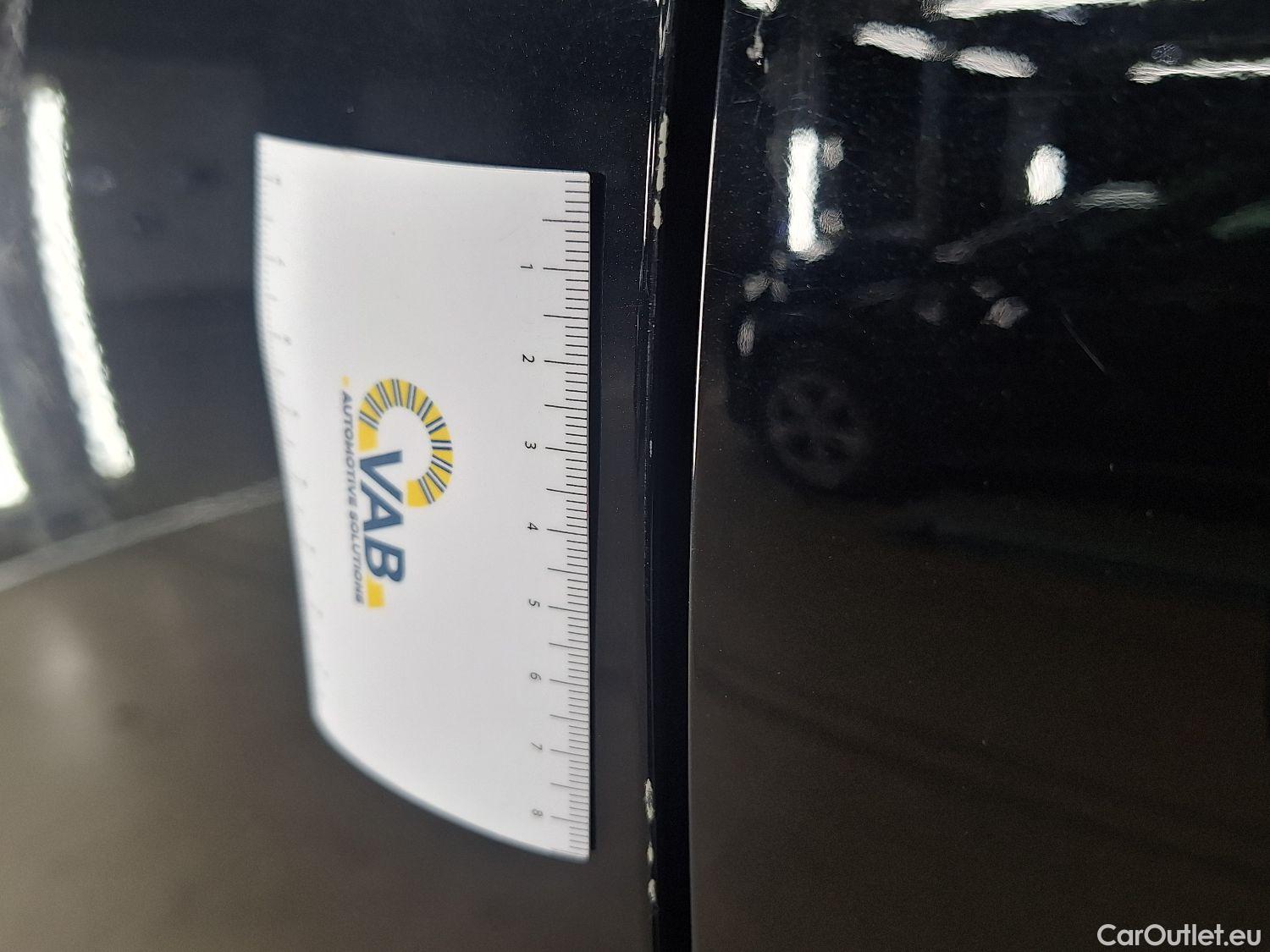  Mercedes  A-Klasse Mercedes, A-Class Berline '18, Mercedes-Benz  Limousine A 180d Business S #10