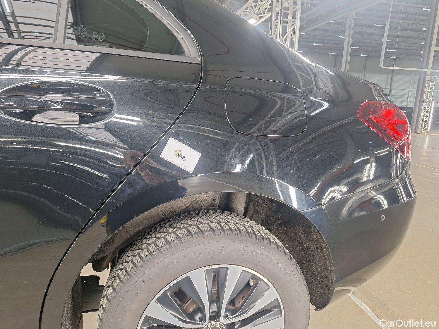  Mercedes  A-Klasse Mercedes, A-Class Berline '18, Mercedes-Benz  Limousine A 180d Business S #7