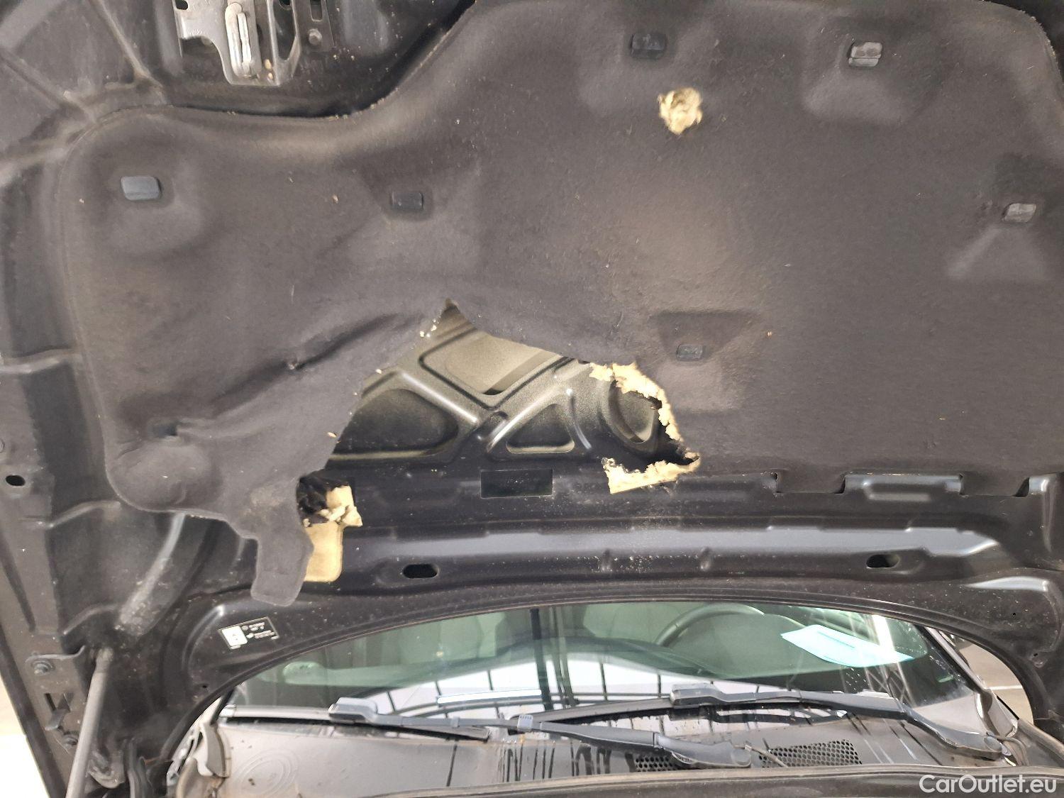  Volvo  XC 40 Volvo, XC40 '17, Volvo XC40 T3 Geartronic Momentum Pro 5d #49