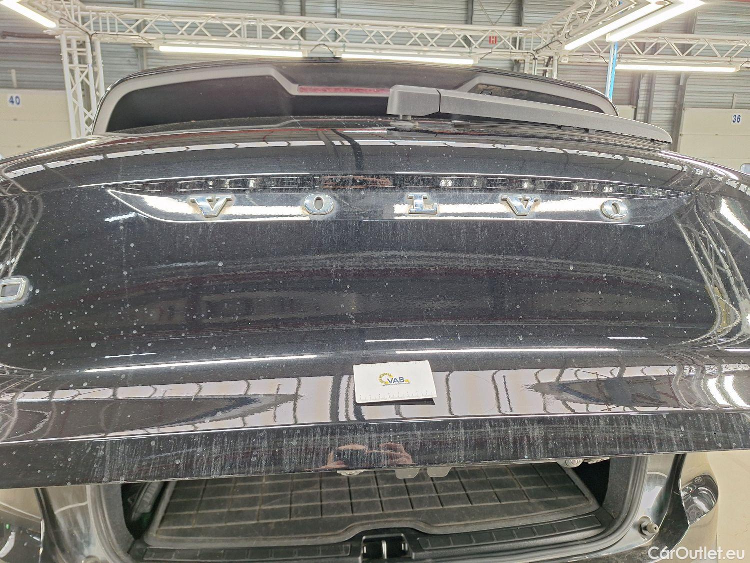  Volvo  XC 40 Volvo, XC40 '17, Volvo XC40 T3 Geartronic Momentum Pro 5d #35