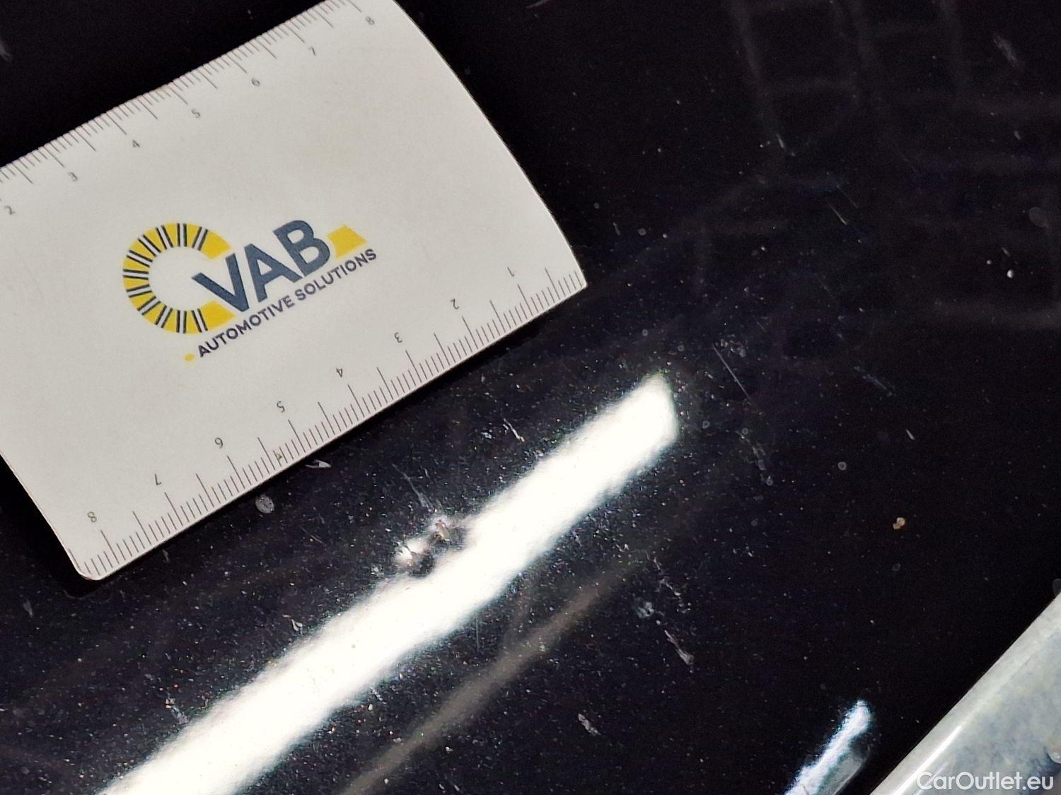  Volvo  XC 40 Volvo, XC40 '17, Volvo XC40 T3 Geartronic Momentum Pro 5d #46