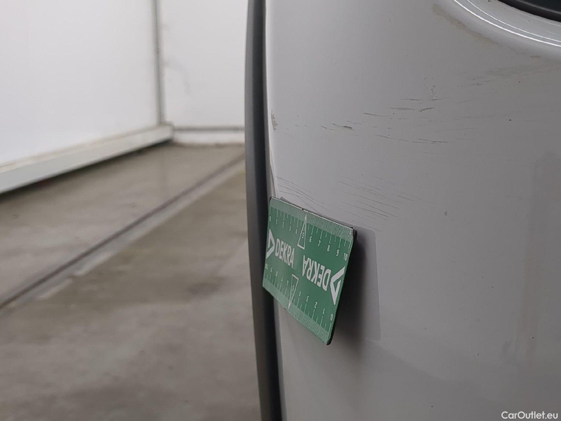  Citroen  C3 CITROEN  Société / 2020 / 5P / Berline / VU BlueHDi 100 SandS BVM6 Feel Nav #22