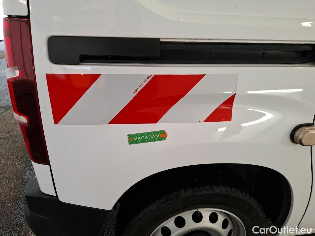  Citroen  Berlingo  Fourgon Club M 1000 1.2 PureTech 130CV BVA8 E6d #14