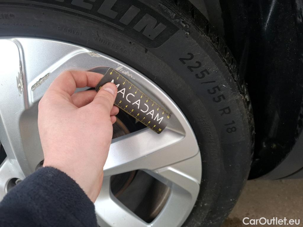  Citroen  C5 CITROEN  Aircross / 2018 / 5P / SUV Hybrid 225 ë-EAT8 Business #40