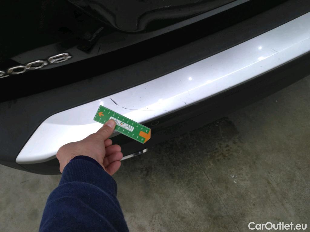  Peugeot  2008  GT 1.2 PureTech 130CV BVM6 E6d #1