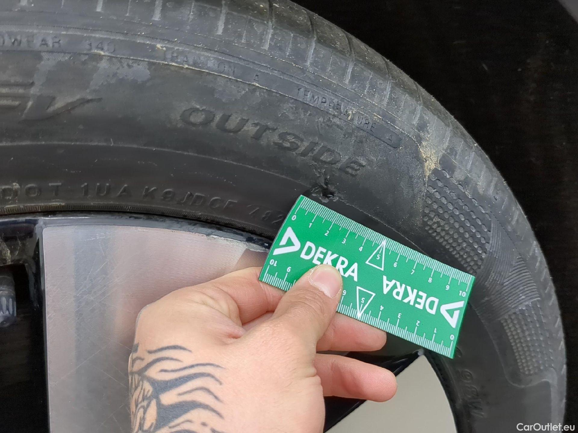  Hyundai   Ioniq Ioniq 6 Creative Electrique 77kWh BVA #14