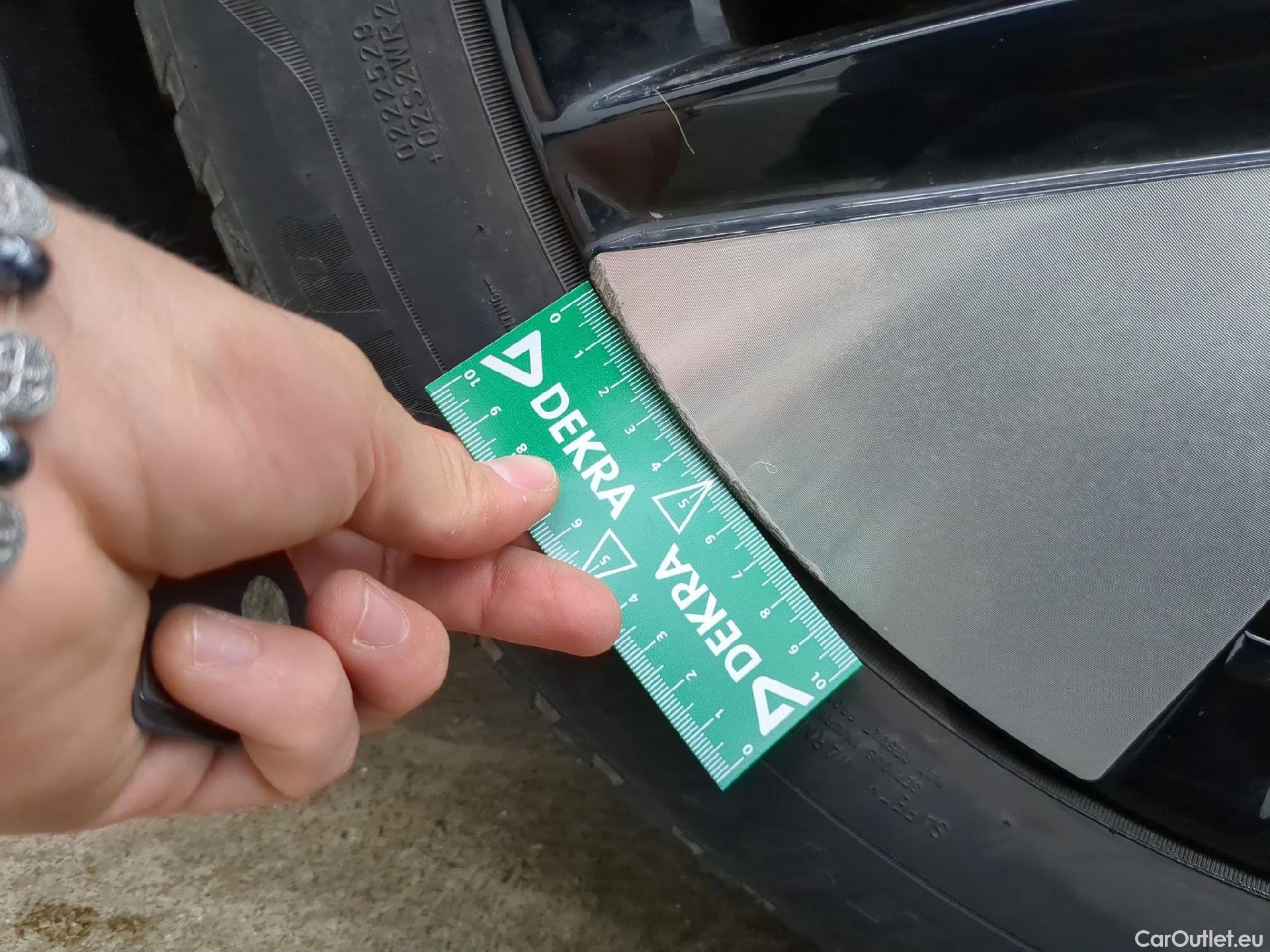  Hyundai   Ioniq Ioniq 6 Creative Electrique 77kWh BVA #7