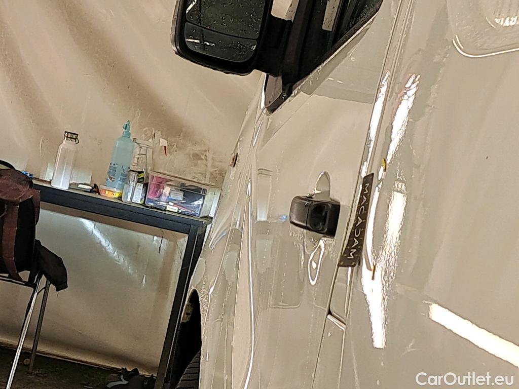  Renault  Trafic RENAULT  VU 4p Fourgon FG GCF L1H1 1200 Energy dCi 125 E6 #3