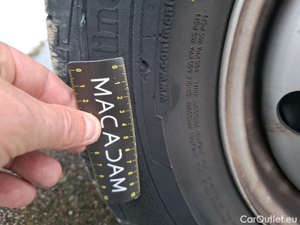  Peugeot  Boxer PEUGEOT  VU 4p Fourgon BLUEHDI 130 PREMIUM PA 335 L3H2 #23