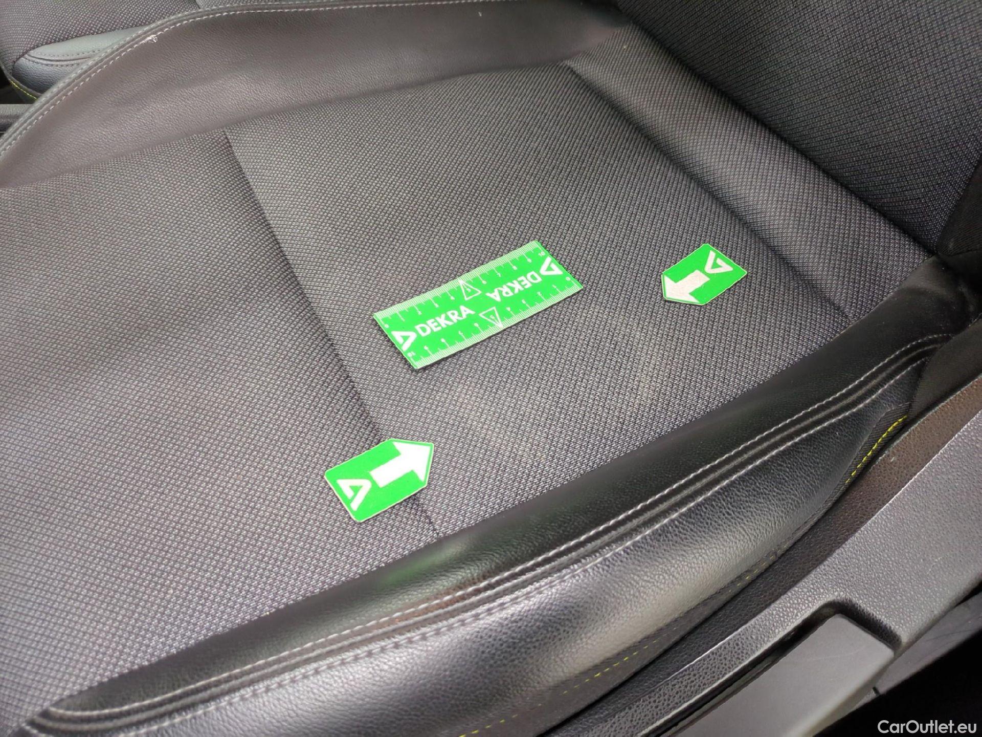  Renault  Kangoo RENAULT  / 2021 / 4P / Fourgonnette EXTRA - BLUE DCI 95 #3