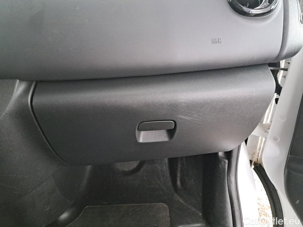  Renault  Trafic RENAULT  VU 4p Fourgon FG GCF L1H1 1200 Energy dCi 125 E6 #15