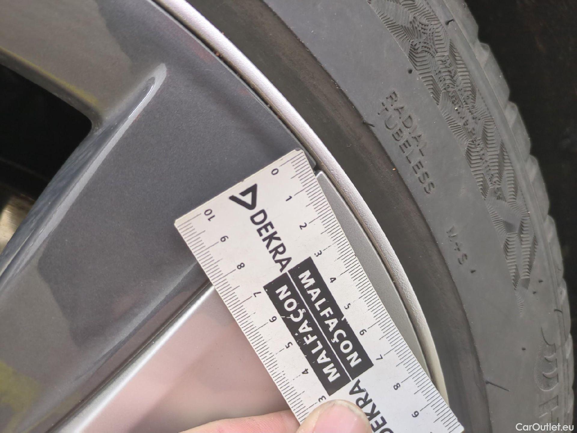  Tesla  Model Y TESLA  / 2021 / 5P / SUV RWD #7