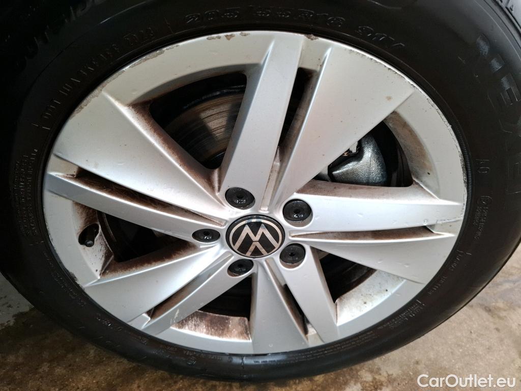  Volkswagen  Golf  VOLKSWAGEN / 2020 / 5P / Berline 1.0 eTSI OPF 110 DSG7 Life Business #6