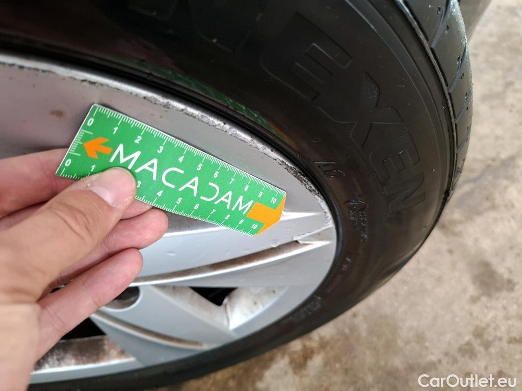  Volkswagen  Golf  VOLKSWAGEN / 2020 / 5P / Berline 1.0 eTSI OPF 110 DSG7 Life Business #9