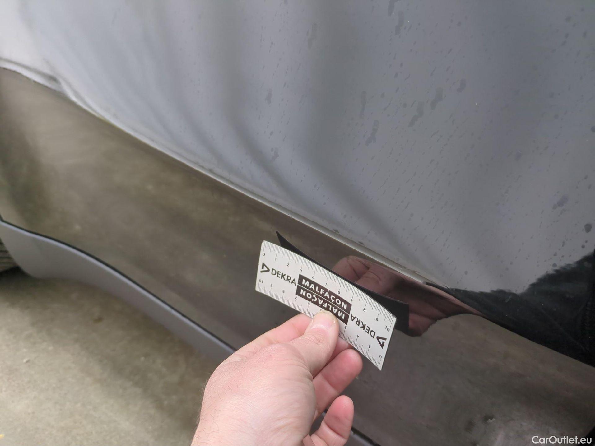  Tesla  Model Y TESLA  / 2021 / 5P / SUV RWD #28