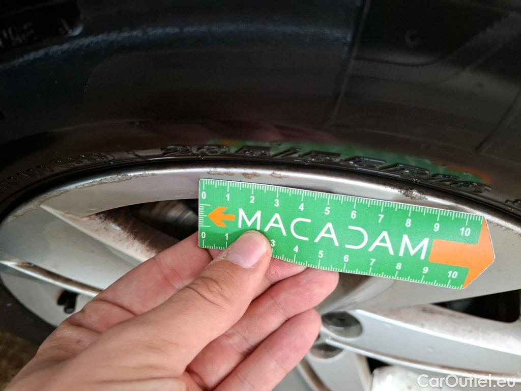  Volkswagen  Golf  VOLKSWAGEN / 2020 / 5P / Berline 1.0 eTSI OPF 110 DSG7 Life Business #8