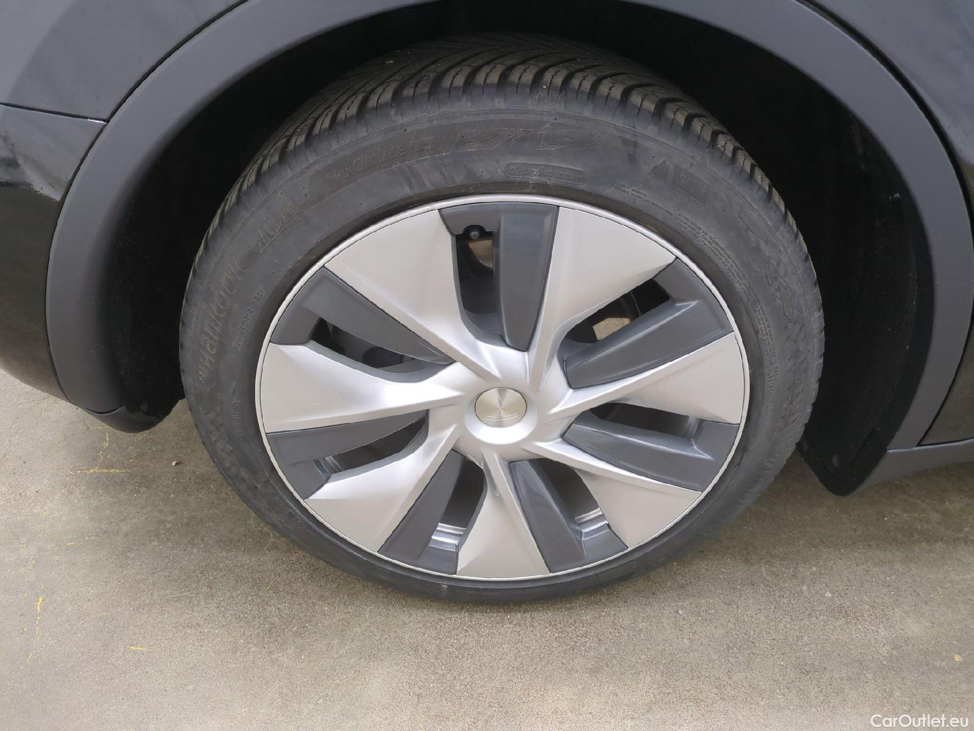  Tesla  Model Y TESLA  / 2021 / 5P / SUV RWD #9