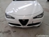  Alfa Romeo  Giulietta ALFA ROMEO GIULIA / 2016 / 4P / BERLINA 2.2 TURBO DIESEL 160CV BUSINESS AT8 #28