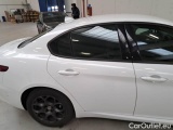  Alfa Romeo  Giulietta ALFA ROMEO GIULIA / 2016 / 4P / BERLINA 2.2 TURBO DIESEL 160CV BUSINESS AT8 #41