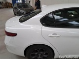 Alfa Romeo  Giulietta ALFA ROMEO GIULIA / 2016 / 4P / BERLINA 2.2 TURBO DIESEL 160CV BUSINESS AT8 #44