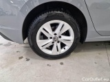  Volkswagen  Golf  VOLKSWAGEN / 2019 / 5P / BERLINA 2.0 TDI SCR 85KW LIFE DSG #58