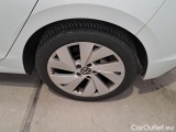  Volkswagen  Golf  VOLKSWAGEN / 2019 / 5P / BERLINA 2.0 TDI SCR 85KW STYLE DSG #19