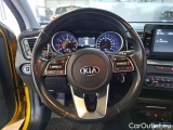  KIA  XCeed KIA  / 2019 / 5P / CROSSOVER 1.4 T-GDI STYLE #64