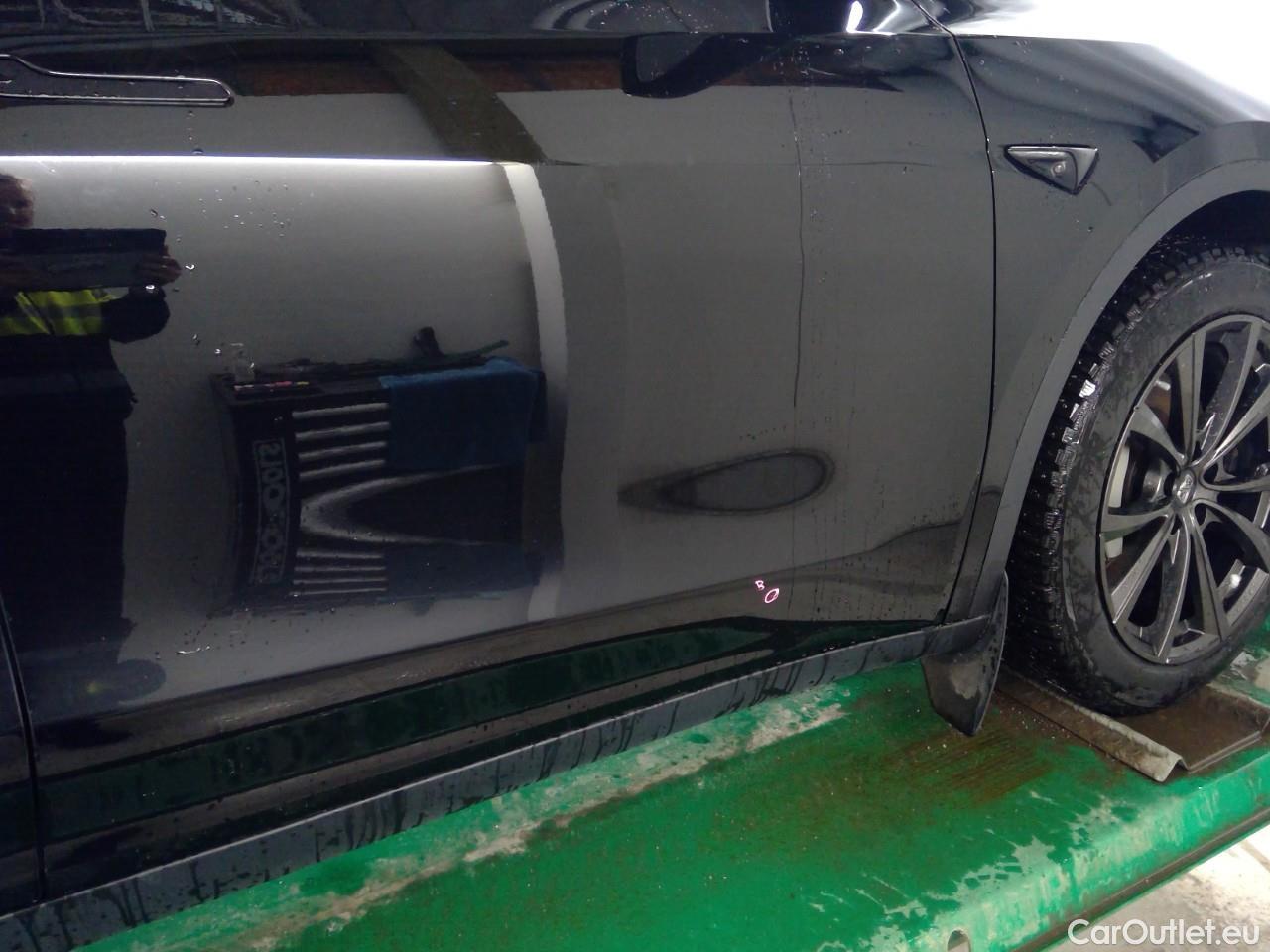  Tesla  Model Y  Long-Range AWD #8