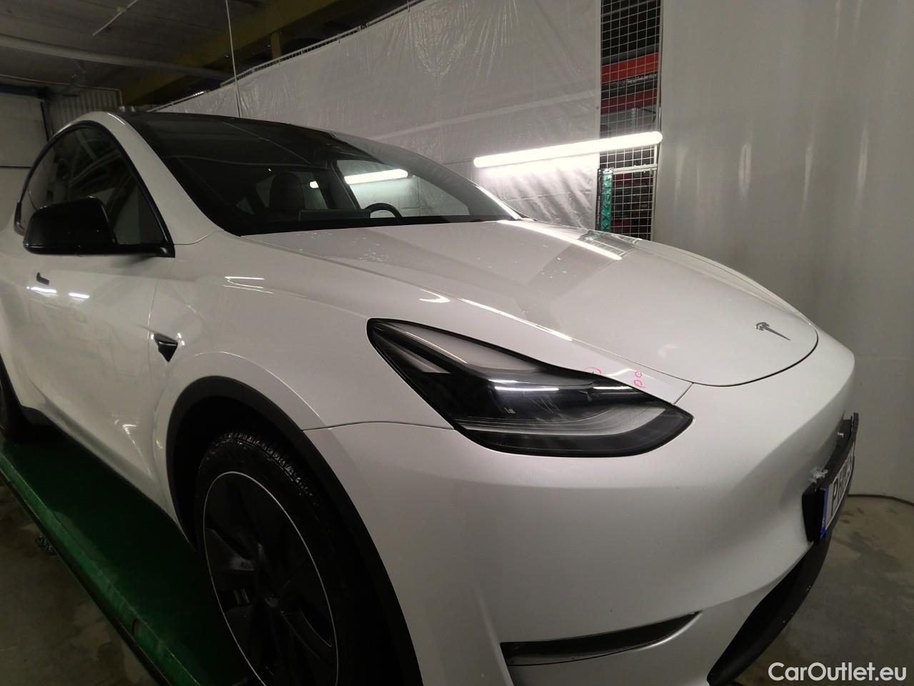  Tesla  Model Y  Long-Range AWD #5