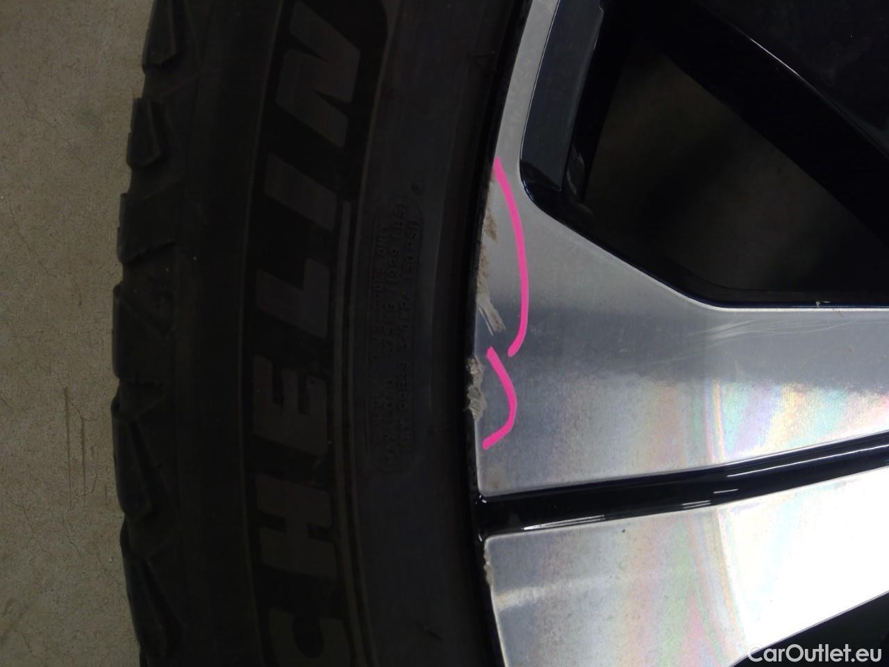  Volvo  C40  Recharge Twin Plus Aut #2