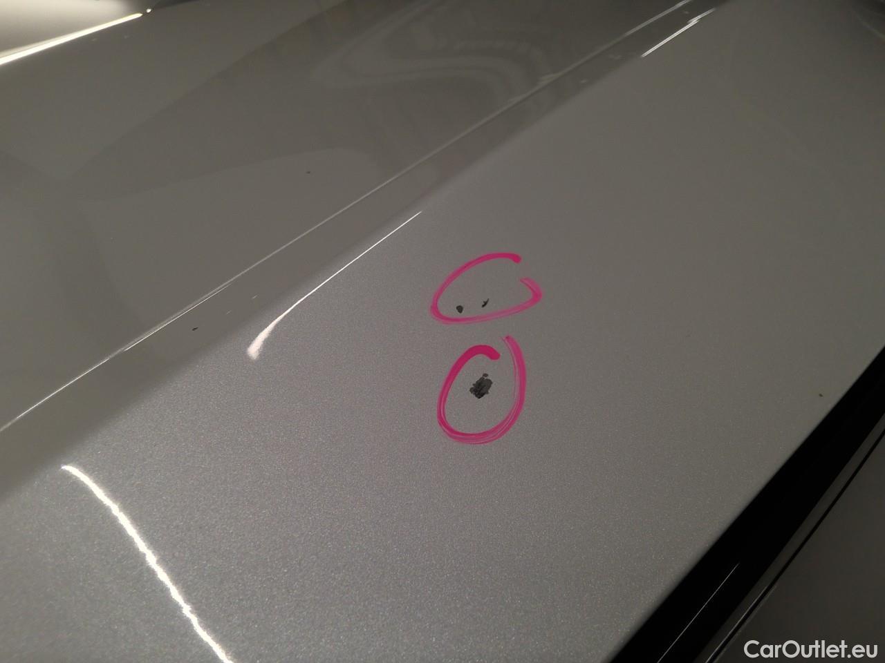  Tesla  Model Y  Long-Range AWD #9