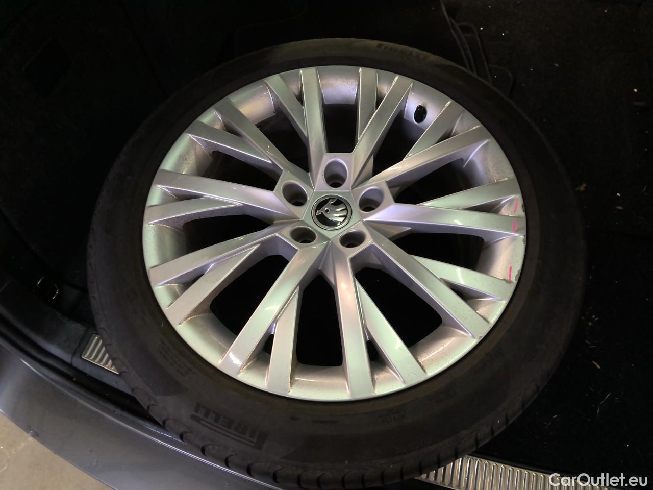  Skoda  Superb Sup.Co.TSI PHEV 218 Style Aut #2