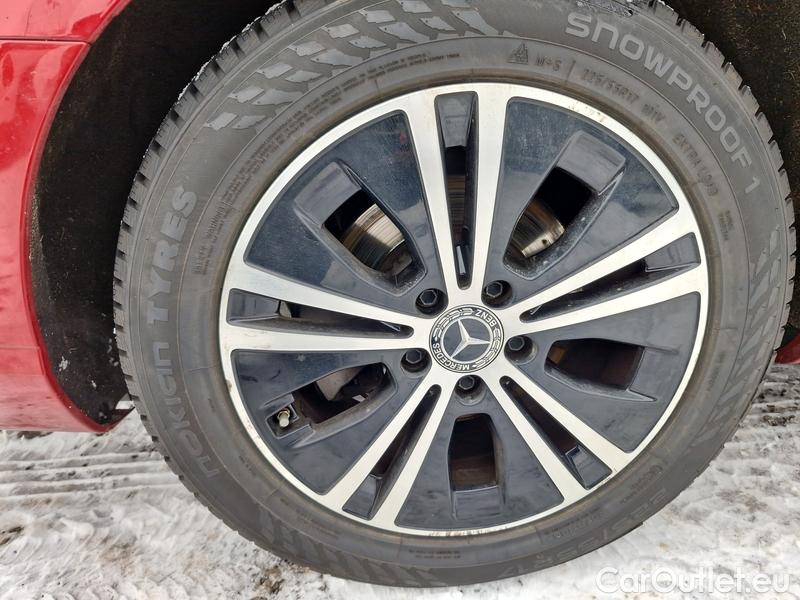  Mercedes  E-Klasse  W212 (2009) E 200 T 4MATIC AT 5d #23