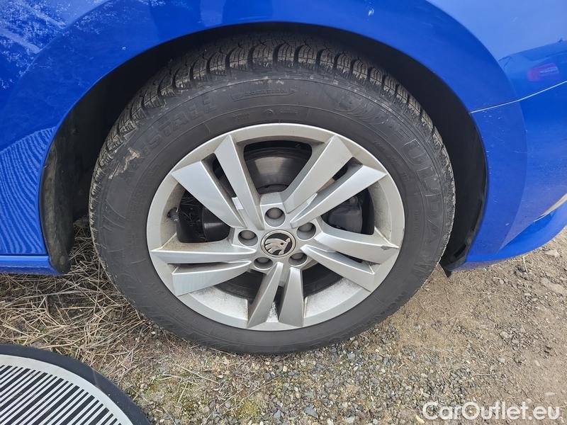  Skoda  Fabia  Combi (2015) Com.1.0TSI 70 Ambition 5d #3