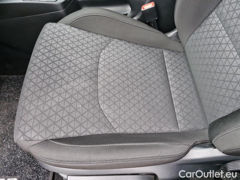  KIA  Cee'd Ceed Sportswagon (2018->) Ceed SW 1.5 T-GDI 118 Spin 5d #4