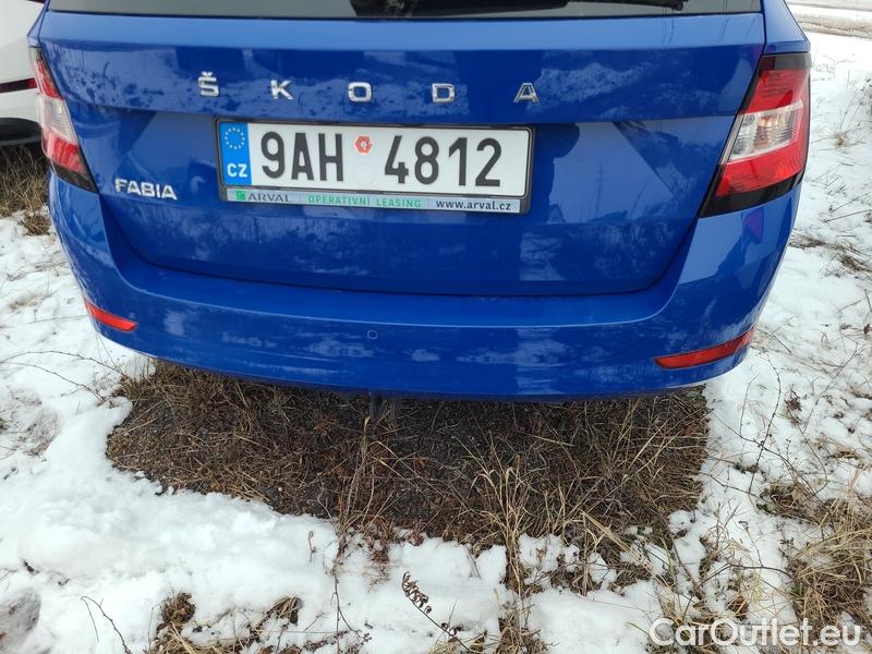  Skoda  Fabia  Combi (2015) Com.1.0TSI 70 Ambition 5d #9