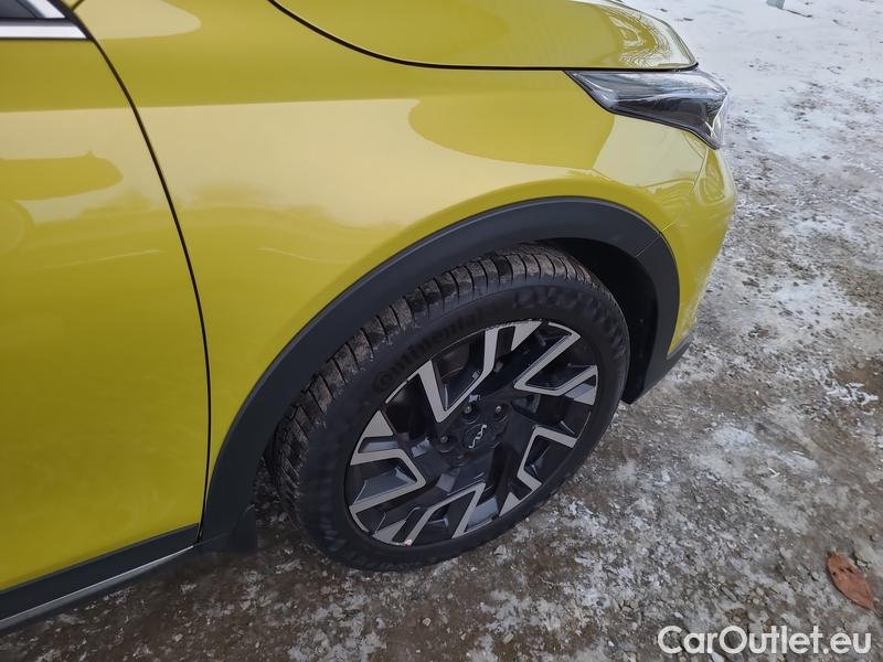  KIA  XCeed  (2019)  1.5 T-GDI TOP AT 5d #17