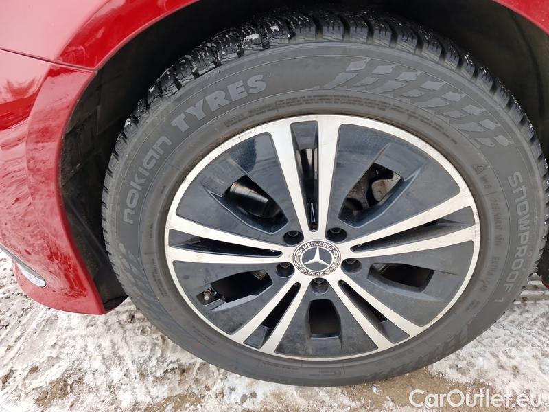  Mercedes  E-Klasse  W212 (2009) E 200 T 4MATIC AT 5d #5