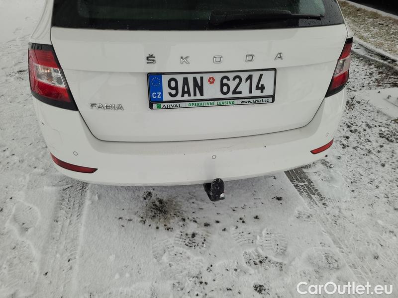  Skoda  Fabia  Combi (2015) Com.1.0TSI 70 Ambition 5d #12