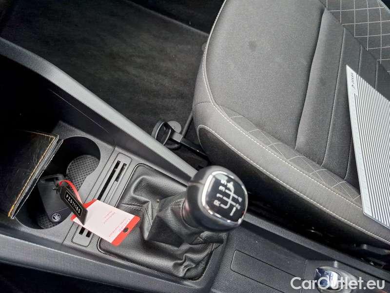  Skoda  Fabia  Combi (2015) Com.1.0TSI 70 Ambition 5d #8