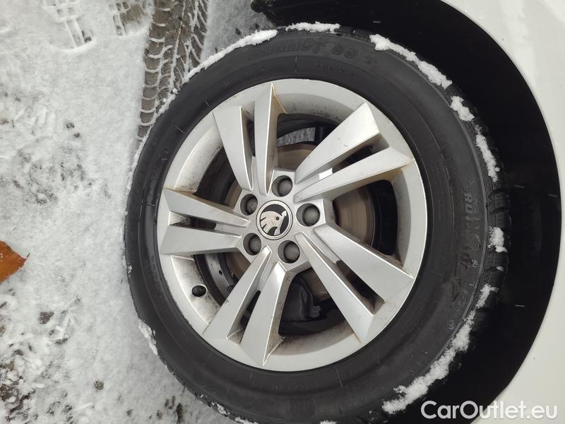  Skoda  Fabia  Combi (2015) Com.1.0TSI 70 Ambition 5d #17