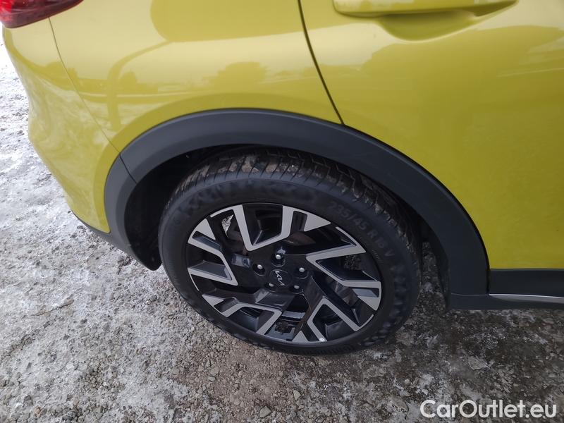  KIA  XCeed  (2019)  1.5 T-GDI TOP AT 5d #20