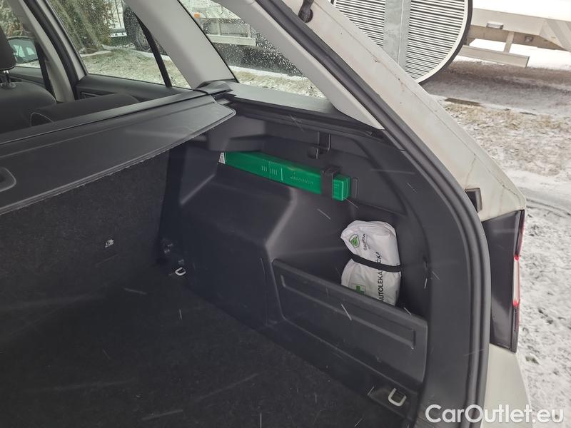  Skoda  Fabia  Combi (2015) Com.1.0TSI 70 Ambition 5d #15