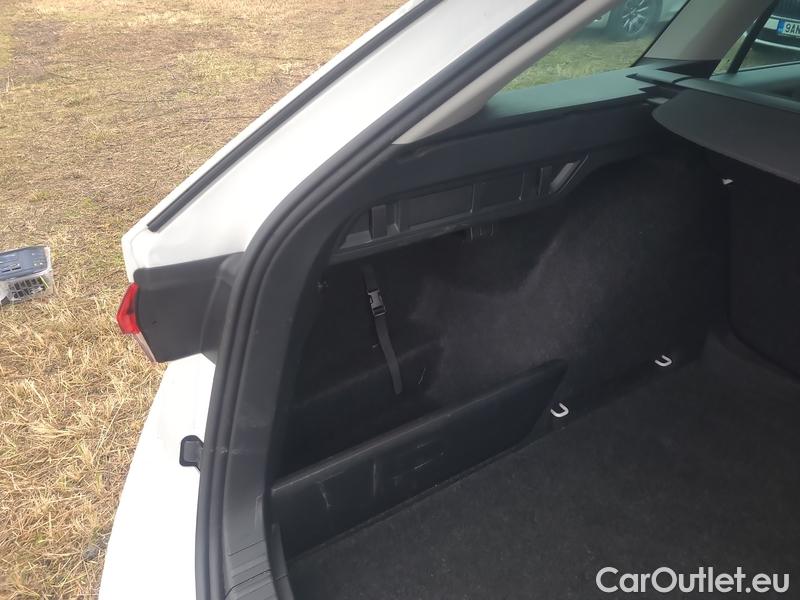  Skoda  Octavia  Combi (NX3)(2020) Oct.Combi 1.5TSI 110 Ambition #9