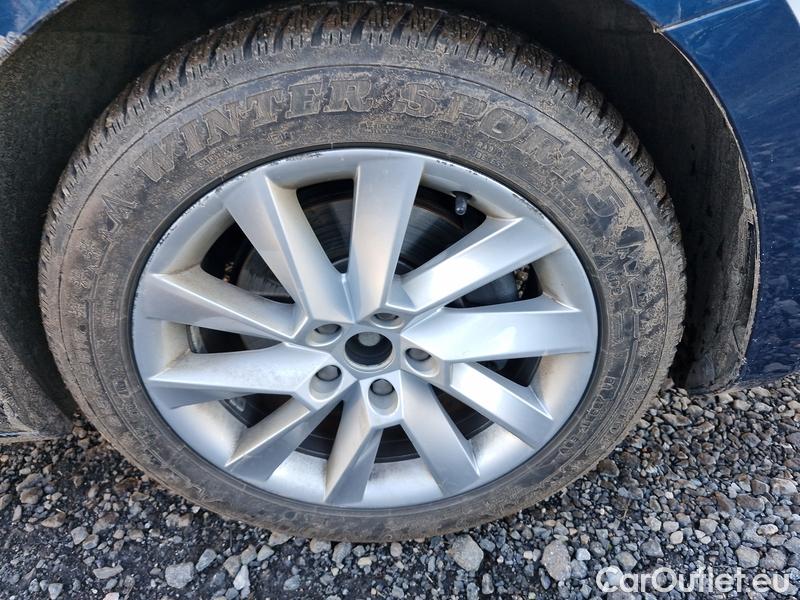  Skoda  Superb  (3V3)(2015) Supe.FL2.0TDI 110 Ambition AT #27