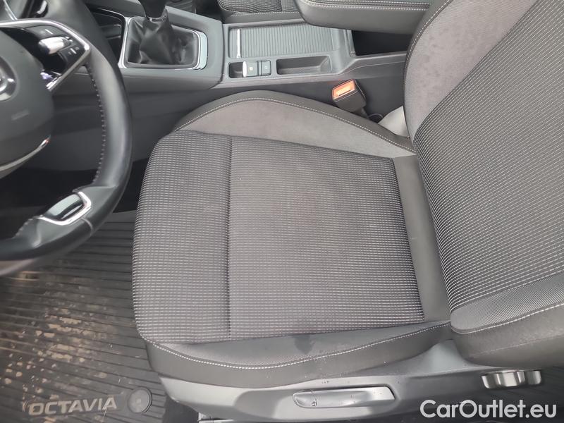  Skoda  Octavia  Combi (NX3)(2020) Oct.Combi 1.0TSI 81 Ambition #15