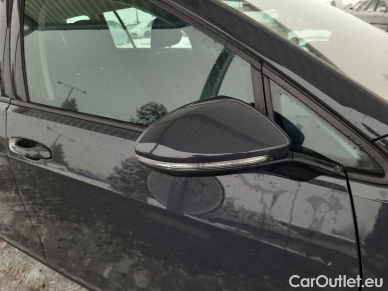  Volkswagen  Golf  VII Variant  (BV5)(2017->) Var. 1.6TDI 85 CL #16
