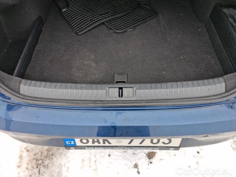  Volkswagen  Passat  Lim (CB2) (2019)  2.0TDI 110 Elegance AT #6