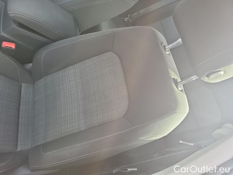  Volkswagen  Passat  Variant (CB5) (2019) Pas.Var.1.5TSI Business AT #12